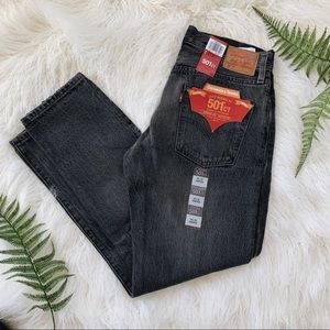 BRAND NEW ✨ Levi’s 501 CT in faded black